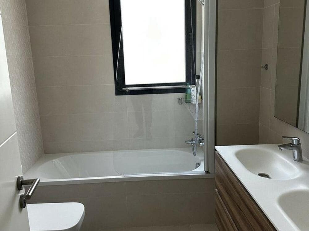 2 quarto Apartamento para arrendar em Estepona com piscina garagem - 3 300 € (Ref: 9523777)
