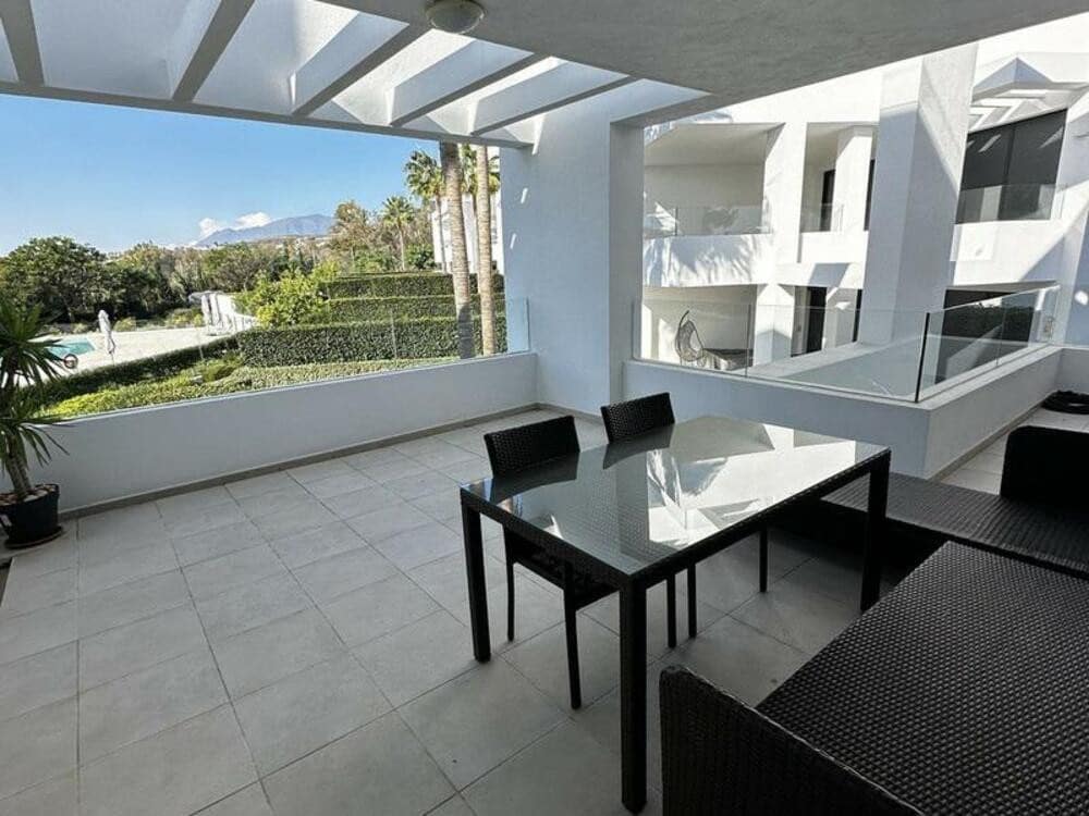 2 quarto Apartamento para arrendar em Estepona com piscina garagem - 3 300 € (Ref: 9523777)