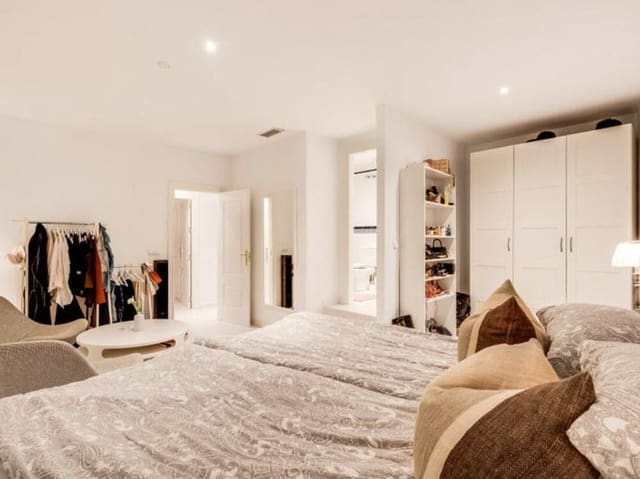 3 soveværelse Lejlighed til leje i Nueva Andalucía Centro, Marbella med swimmingpool - € 3.000 (Ref: 9523778)