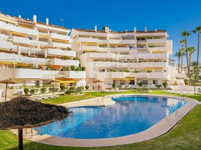 3 soveværelse Lejlighed til leje i Nueva Andalucía Centro, Marbella med swimmingpool - € 3.000 (Ref: 9523778)