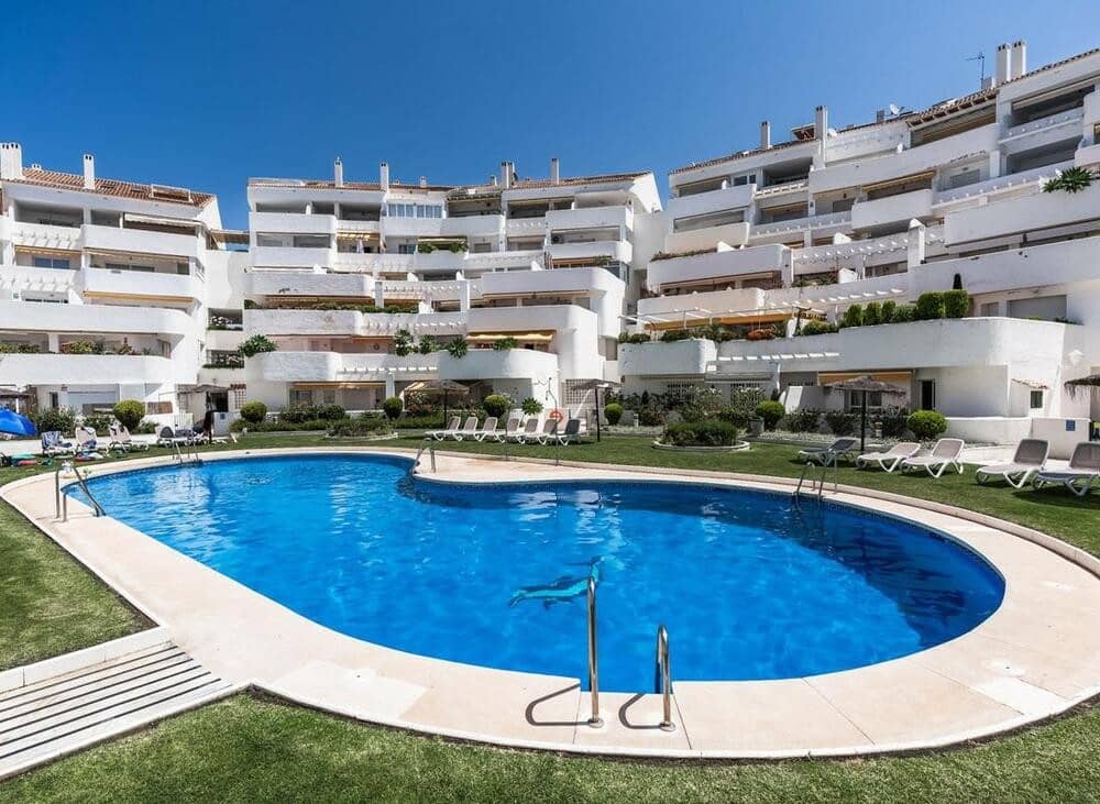3 soveværelse Lejlighed til leje i Marbella med swimmingpool - € 3.000 (Ref: 9523778)