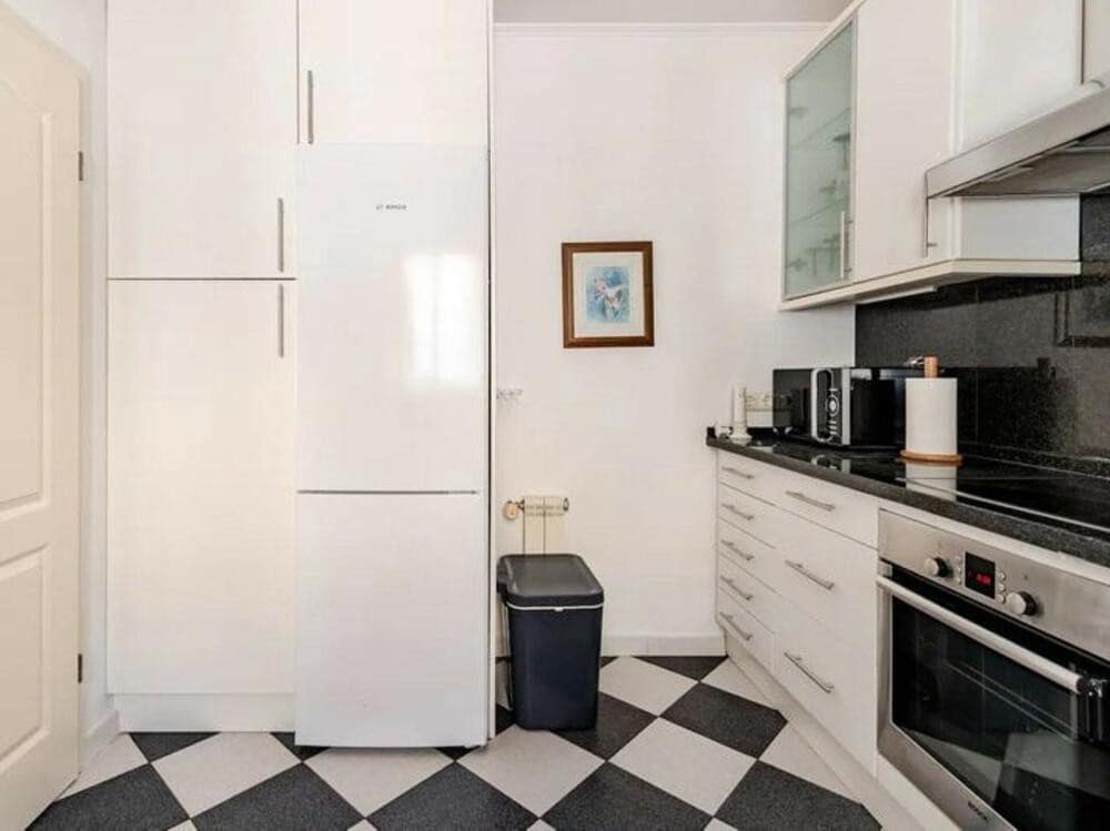 4 quarto Moradia para venda em Marbella com piscina garagem - 1 750 000 € (Ref: 9523779)