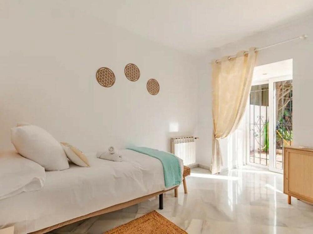 4 quarto Moradia para venda em Marbella com piscina garagem - 1 750 000 € (Ref: 9523779)