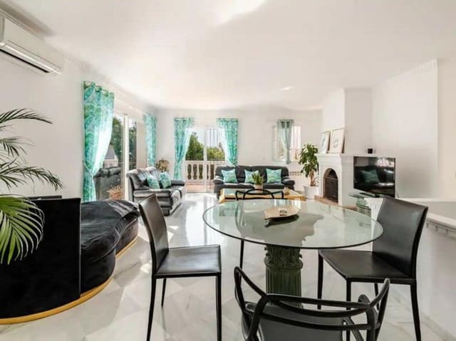 4 quarto Moradia para venda em Nagüeles Alto, Marbella com piscina garagem - 1 750 000 € (Ref: 9523779)