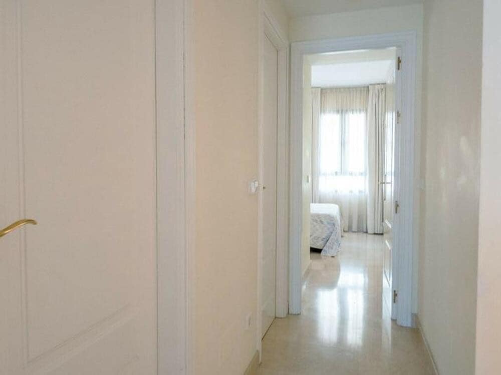3 soveværelse Lejlighed til salg i Los Arqueros med swimmingpool garage - € 495.000 (Ref: 9525938)