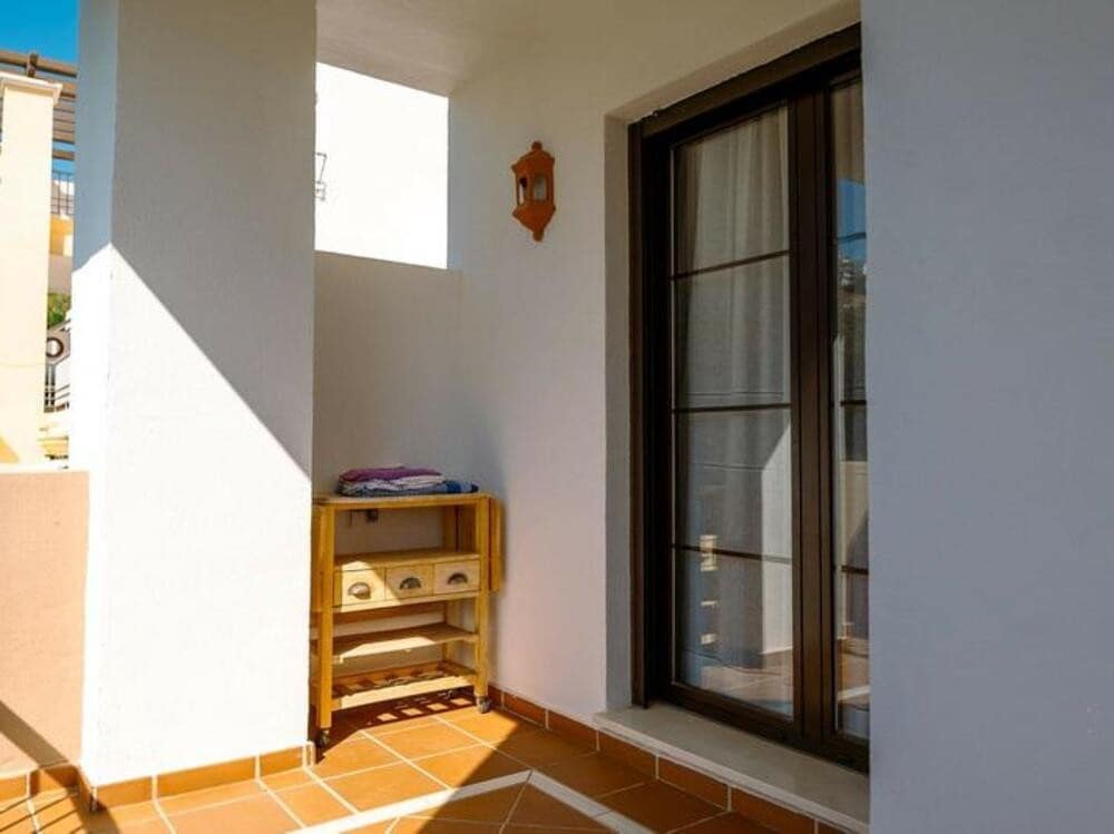 3 soveværelse Lejlighed til salg i Los Arqueros med swimmingpool garage - € 495.000 (Ref: 9525938)