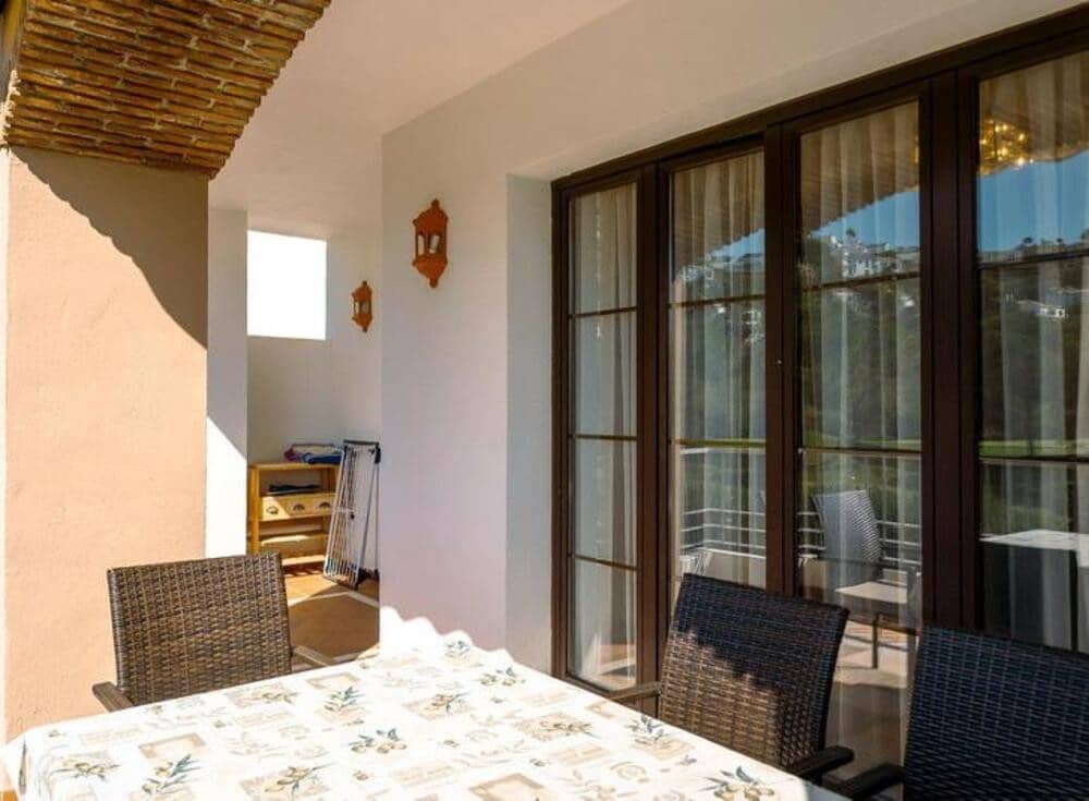 3 soveværelse Lejlighed til salg i Los Arqueros med swimmingpool garage - € 495.000 (Ref: 9525938)