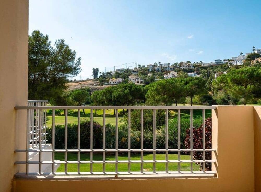 3 soveværelse Lejlighed til salg i Los Arqueros med swimmingpool garage - € 495.000 (Ref: 9525938)