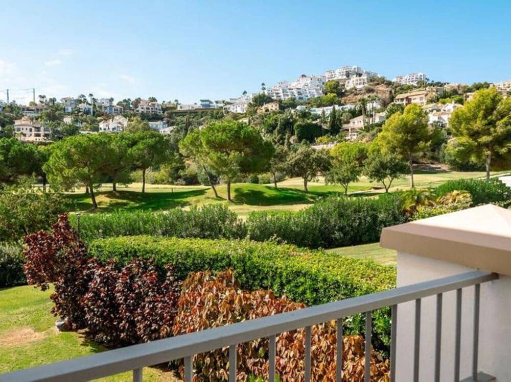 3 soveværelse Lejlighed til salg i Los Arqueros med swimmingpool garage - € 495.000 (Ref: 9525938)