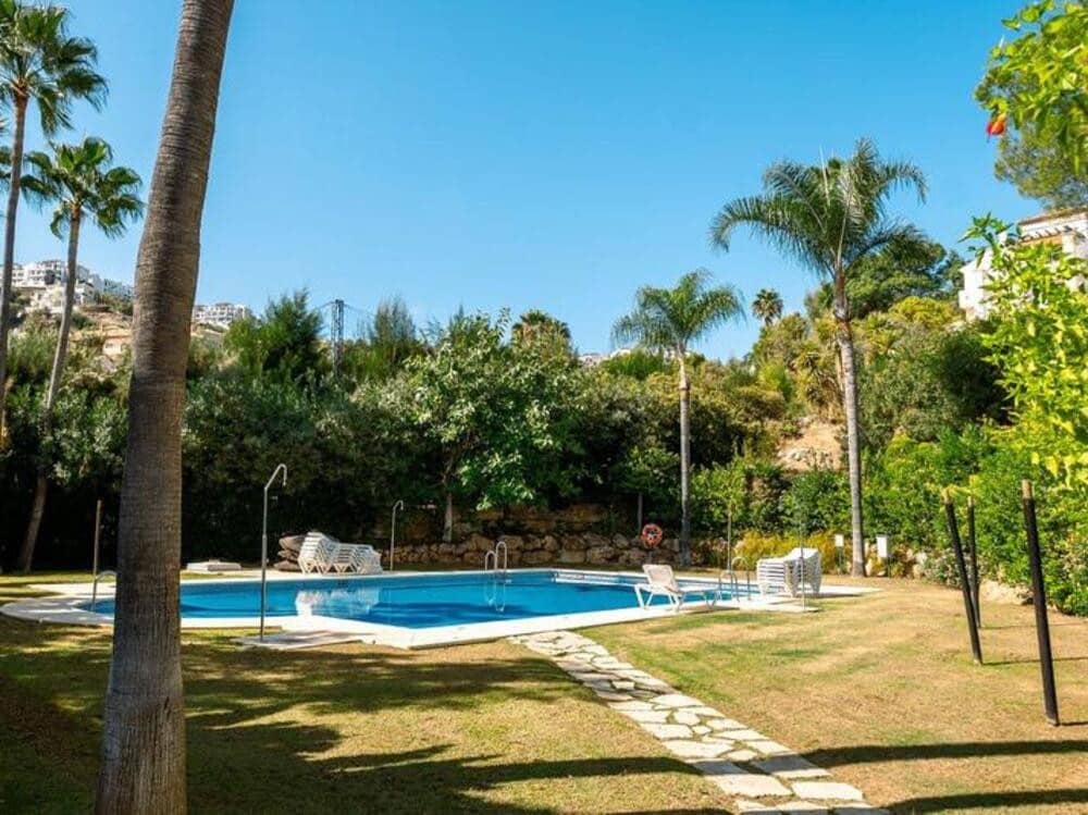 3 soveværelse Lejlighed til salg i Los Arqueros med swimmingpool garage - € 495.000 (Ref: 9525938)