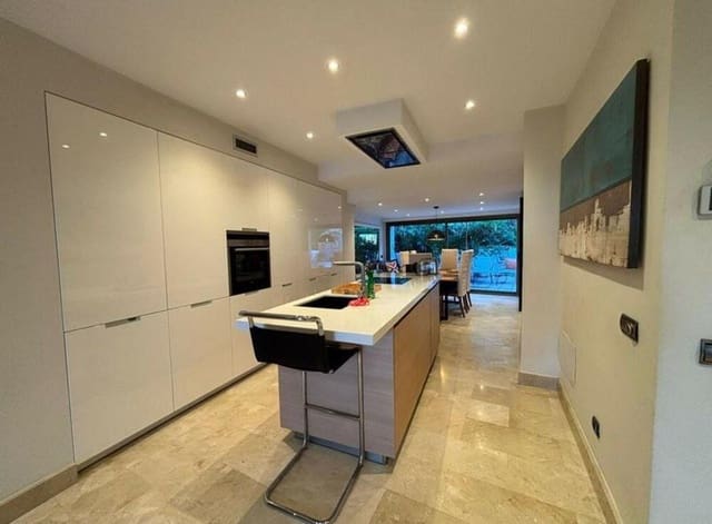 3 camera da letto Casa da affittare in Lomas De Marbella, Marbella con garage - 4.500 € (Rif: 9525939)