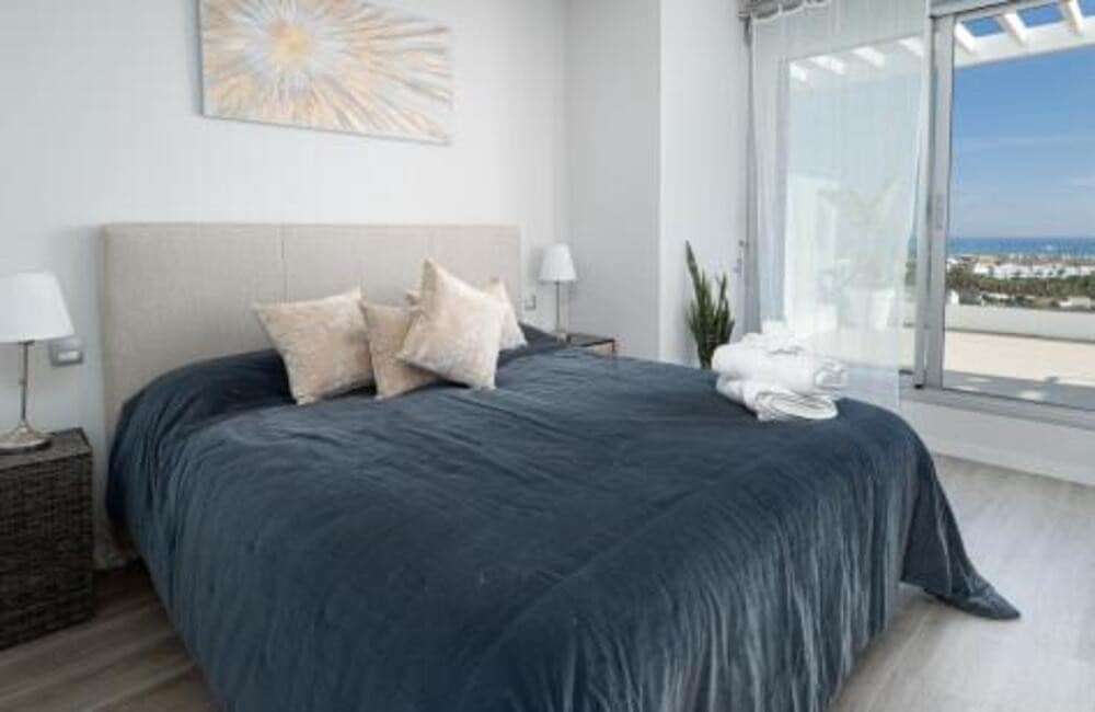 3 sovrum Takvåning att hyra i Cancelada med pool garage - 2 950 € (Ref: 9529198)