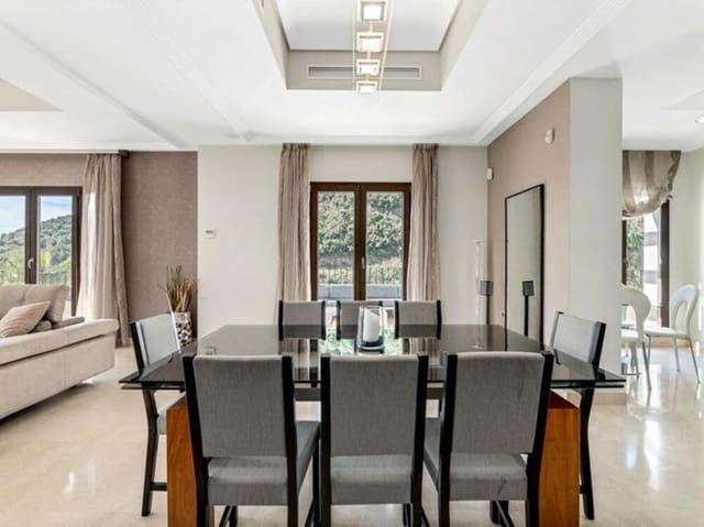 4 bedroom Villa for rent in Benahavís with pool garage - € 7,900 (Ref: 9529199)