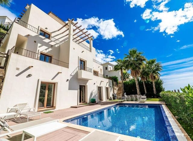 4 bedroom Villa for rent in Benahavís with pool garage - € 7,900 (Ref: 9529199)