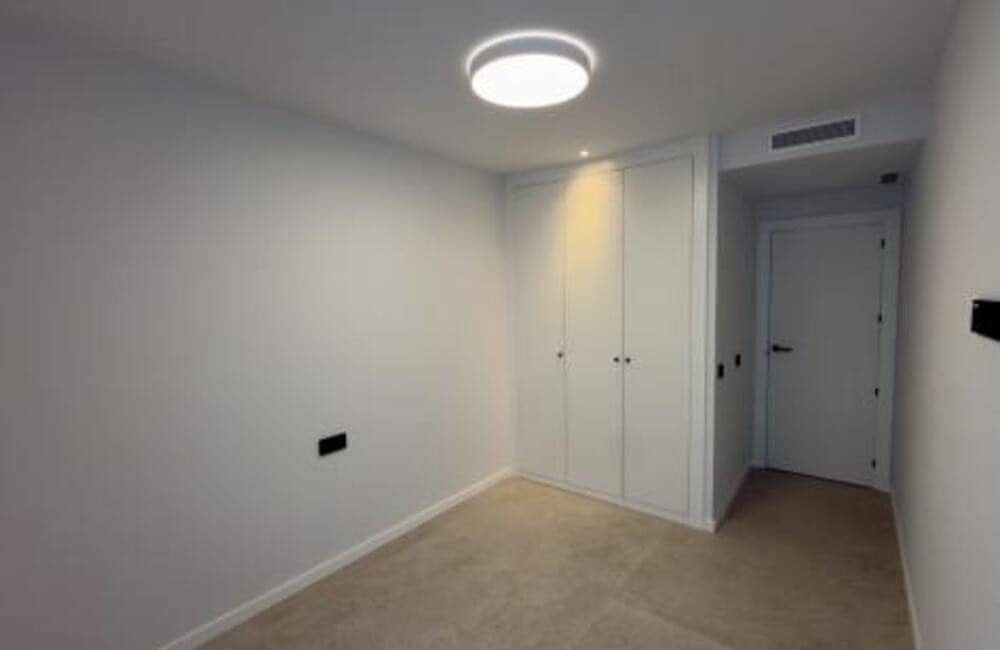 3 quarto Apartamento para arrendar em Marbella com garagem - 4 200 € (Ref: 9529200)