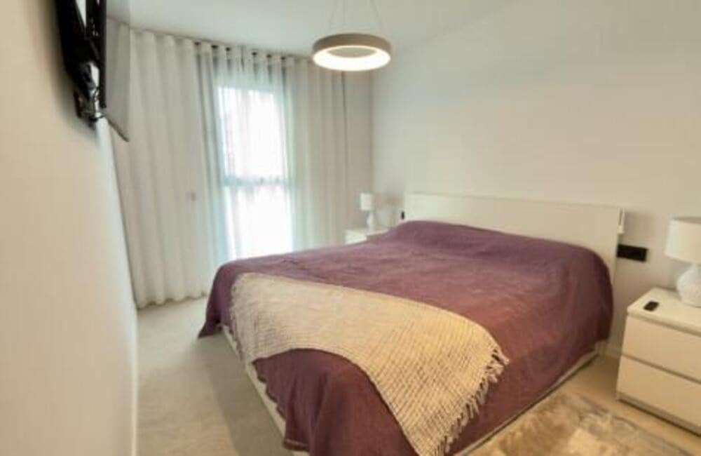 3 quarto Apartamento para arrendar em Marbella com garagem - 4 200 € (Ref: 9529200)