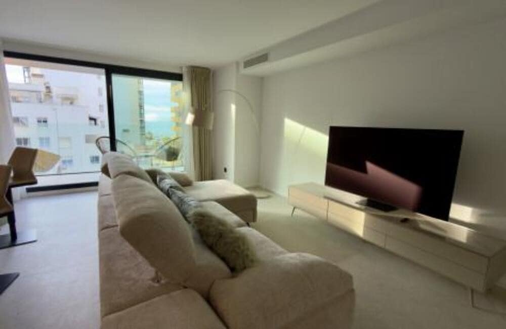 3 quarto Apartamento para arrendar em Marbella com garagem - 4 200 € (Ref: 9529200)