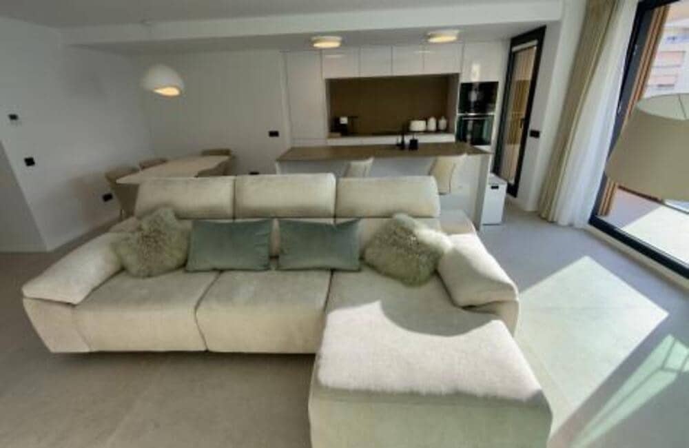 3 quarto Apartamento para arrendar em Marbella com garagem - 4 200 € (Ref: 9529200)