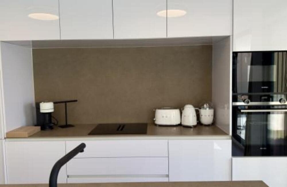 3 quarto Apartamento para arrendar em Marbella com garagem - 4 200 € (Ref: 9529200)