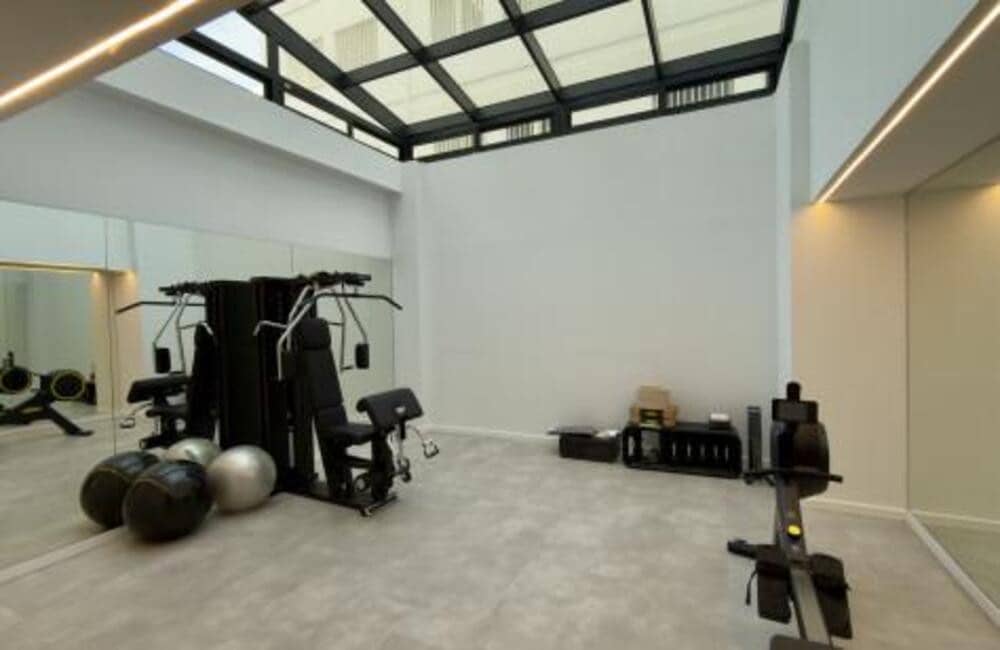 3 quarto Apartamento para arrendar em Marbella com garagem - 4 200 € (Ref: 9529200)