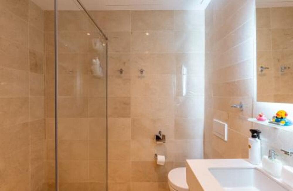 Casa de 4 habitaciones en Marbella en alquiler con piscina garaje - 6.500 € (Ref: 9529201)