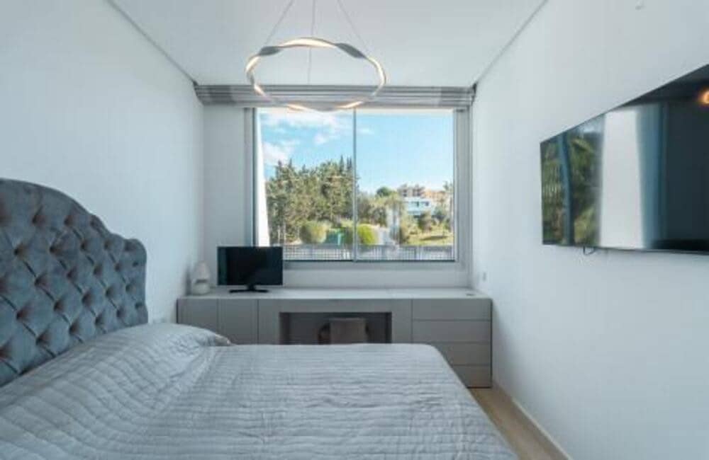 Casa de 4 habitaciones en Marbella en alquiler con piscina garaje - 6.500 € (Ref: 9529201)