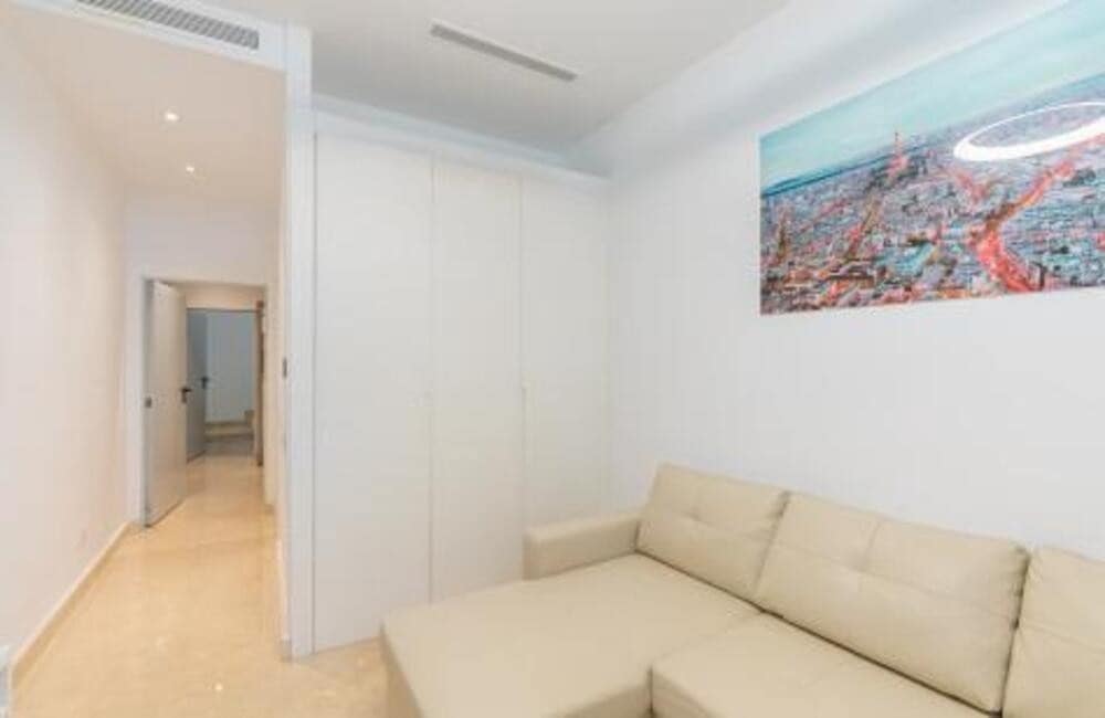 Casa de 4 habitaciones en Marbella en alquiler con piscina garaje - 6.500 € (Ref: 9529201)