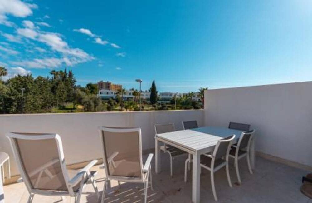 Casa de 4 habitaciones en Marbella en alquiler con piscina garaje - 6.500 € (Ref: 9529201)