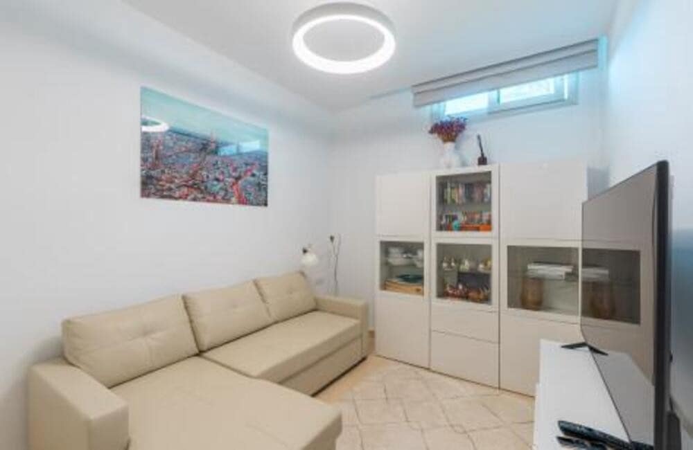 Casa de 4 habitaciones en Marbella en alquiler con piscina garaje - 6.500 € (Ref: 9529201)