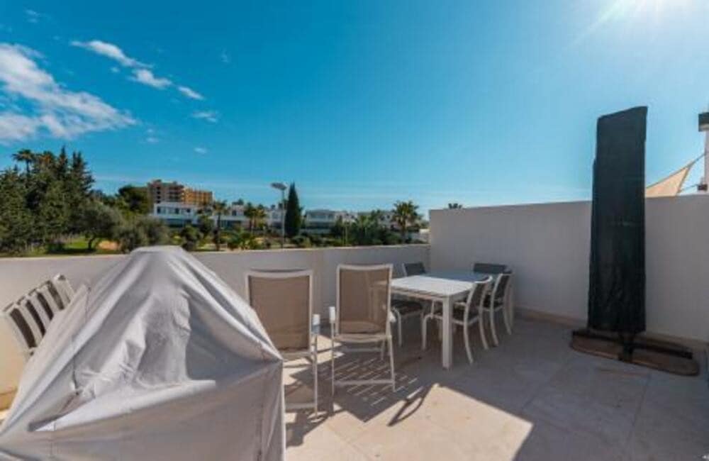 Casa de 4 habitaciones en Marbella en alquiler con piscina garaje - 6.500 € (Ref: 9529201)