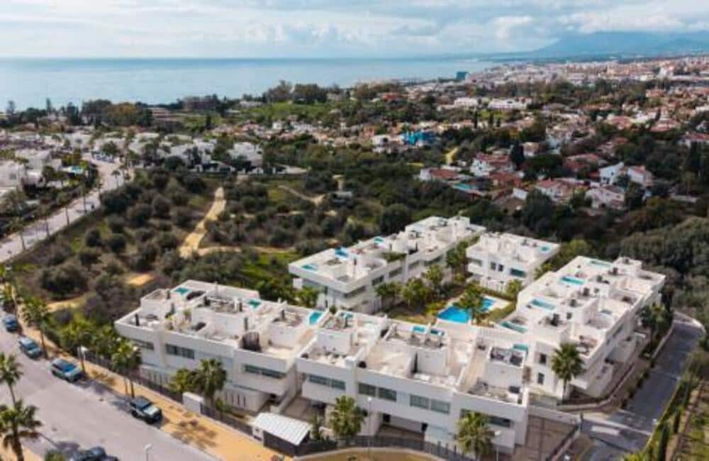 Casa de 4 habitaciones en Marbella en alquiler con piscina garaje - 6.500 € (Ref: 9529201)