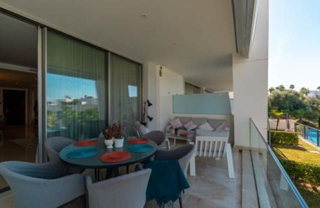 Casa de 4 habitaciones en Río Real, Marbella en alquiler con piscina garaje - 6.500 € (Ref: 9529201)