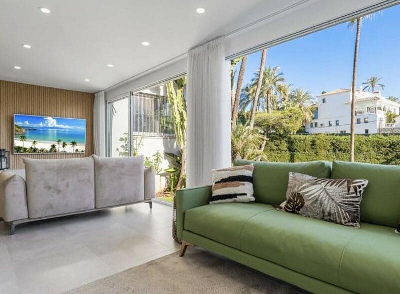 2 sovrum Lägenhet att hyra i Marbella med pool garage - 2 500 € (Ref: 9529203)