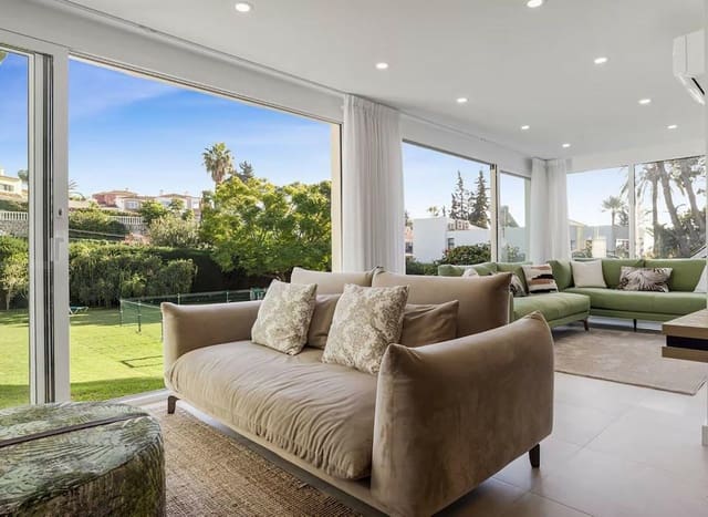 2 slaapkamer Appartement te huur in Nueva Andalucía Centro, Marbella met zwembad garage - € 2.500 (Ref: 9529203)