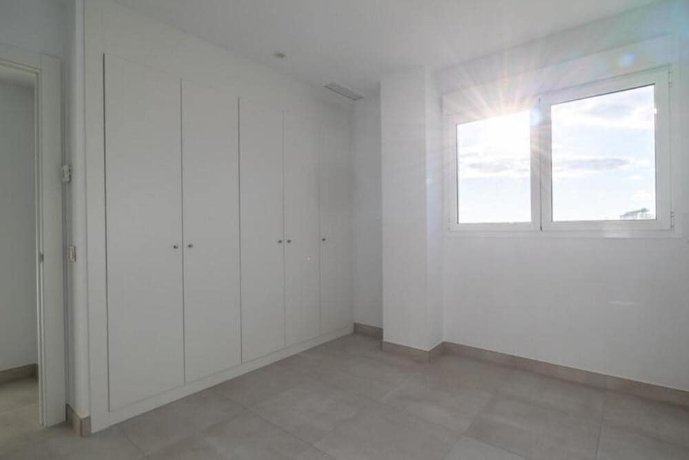 4 soverom Penthouse til salgs i Marbella med svømmebasseng garasje - € 800 000 (Ref: 9529204)