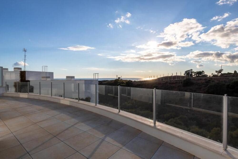 4 soverom Penthouse til salgs i Marbella med svømmebasseng garasje - € 800 000 (Ref: 9529204)