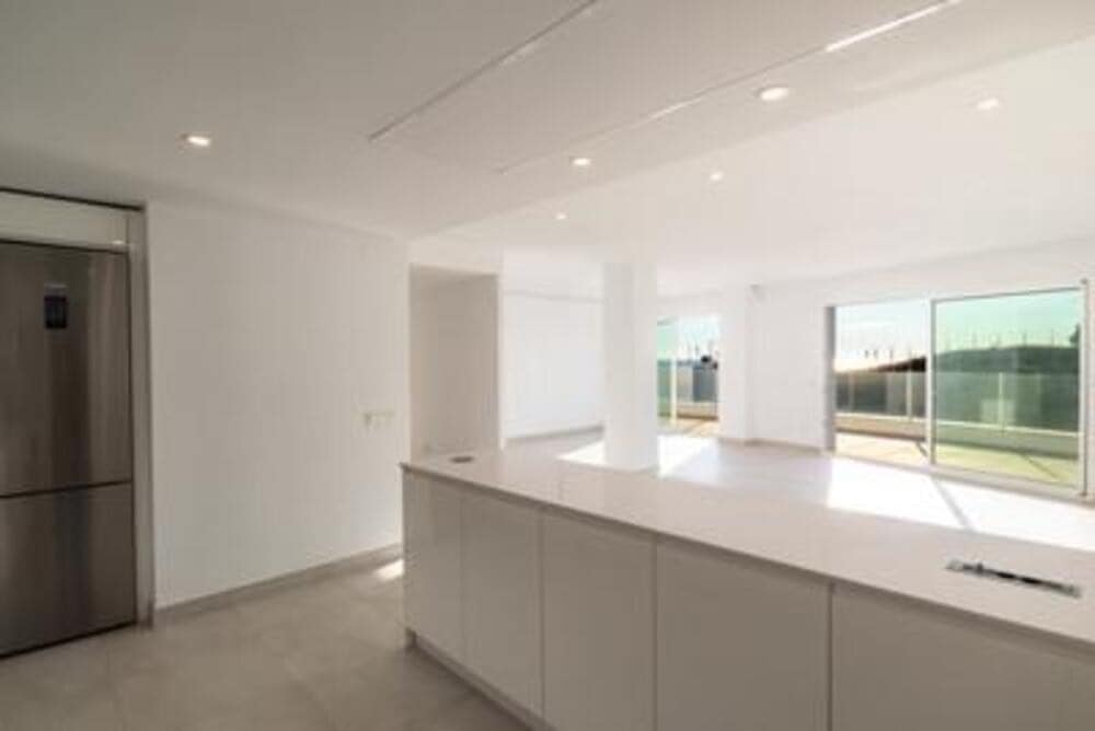 4 slaapkamer Penthouse te koop in Marbella met zwembad garage - € 800.000 (Ref: 9529204)