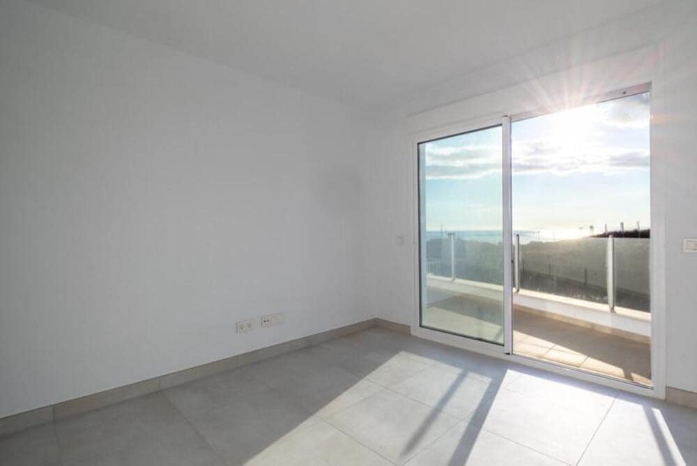 4 slaapkamer Penthouse te koop in Marbella met zwembad garage - € 800.000 (Ref: 9529204)