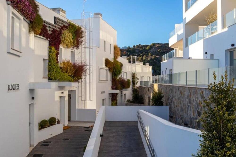 4 slaapkamer Penthouse te koop in Marbella met zwembad garage - € 800.000 (Ref: 9529204)