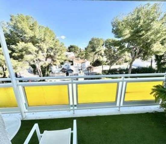 1 quarto Apartamento para arrendar em Las Brisas, Marbella - 1 300 € (Ref: 9529205)