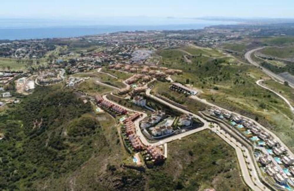 3 quarto Apartamento para venda em Benahavis com piscina garagem - 755 000 € (Ref: 9533029)