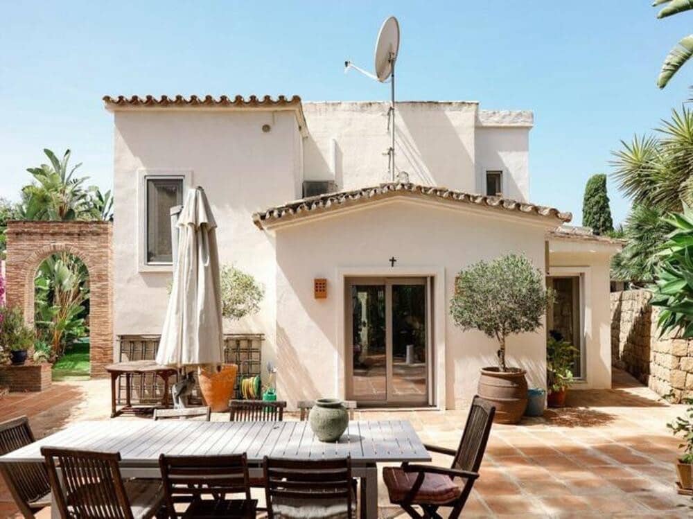 Chalet de 3 habitaciones en La Quinta en alquiler con piscina garaje - 6.500 € (Ref: 9533031)