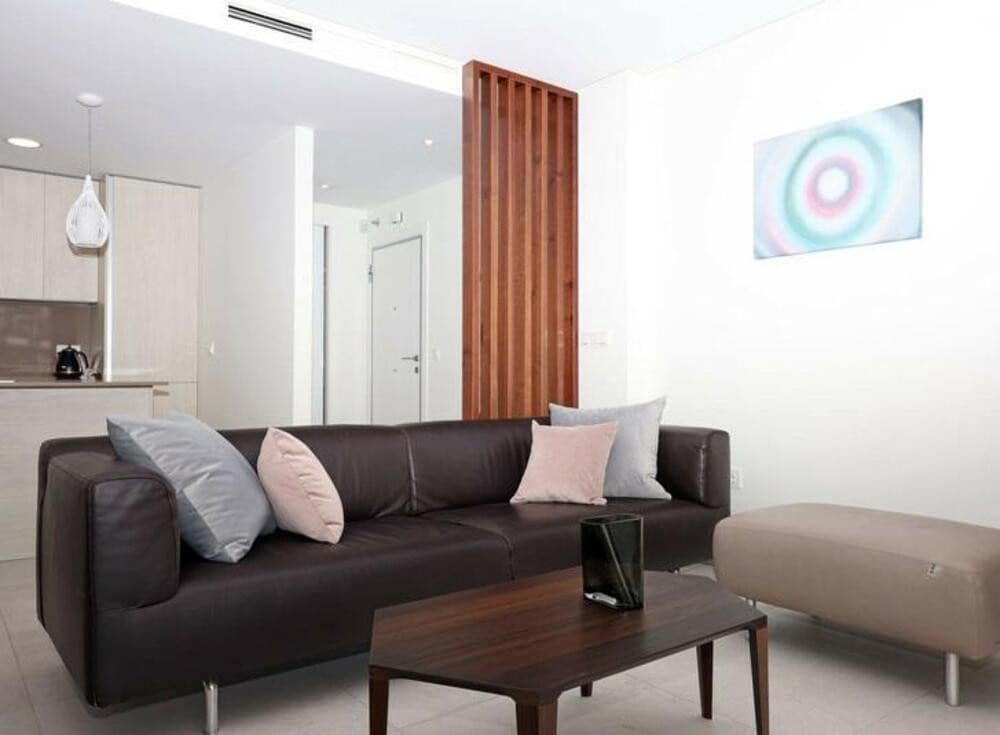 2 soverom Leilighet til salgs i Los Arqueros med svømmebasseng garasje - € 597 000 (Ref: 9533033)