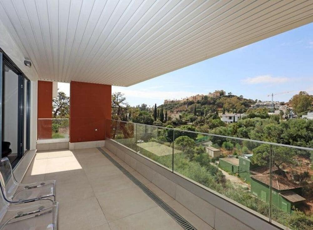 2 soverom Leilighet til salgs i Los Arqueros med svømmebasseng garasje - € 597 000 (Ref: 9533033)