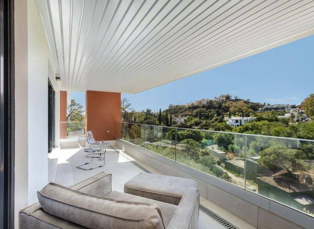 Appartement de 2 chambres à louer à Los Arqueros avec piscine garage - 2 400 € (Ref: 9533034)