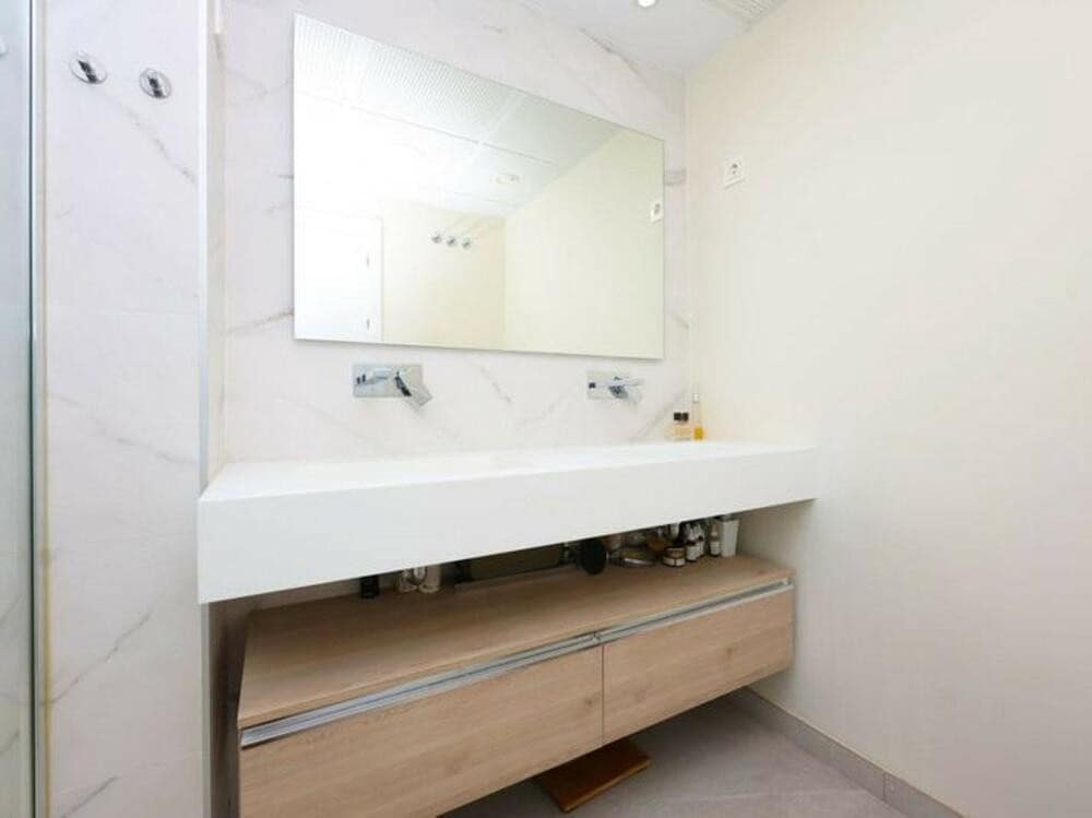 Appartement de 2 chambres à louer à Los Arqueros avec piscine garage - 2 400 € (Ref: 9533034)