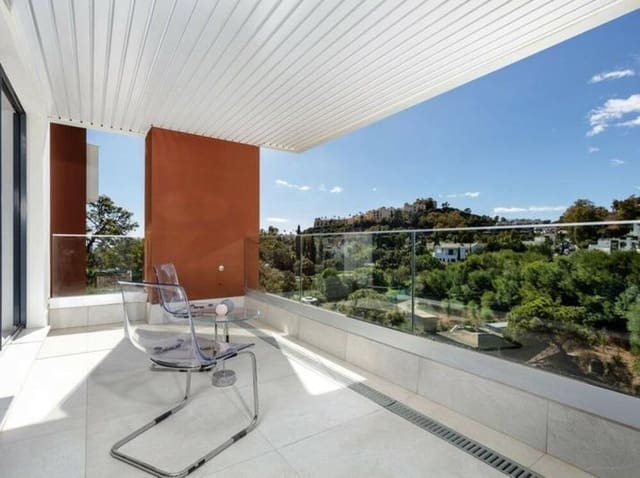 Appartement de 2 chambres à louer à Los Arqueros, Benahavís avec piscine garage - 2 400 € (Ref: 9533034)