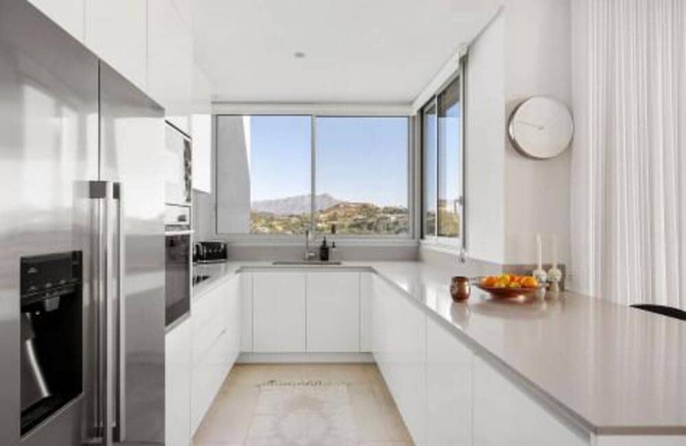 3 quarto Apartamento para venda em Benahavis com piscina garagem - 925 000 € (Ref: 9533035)