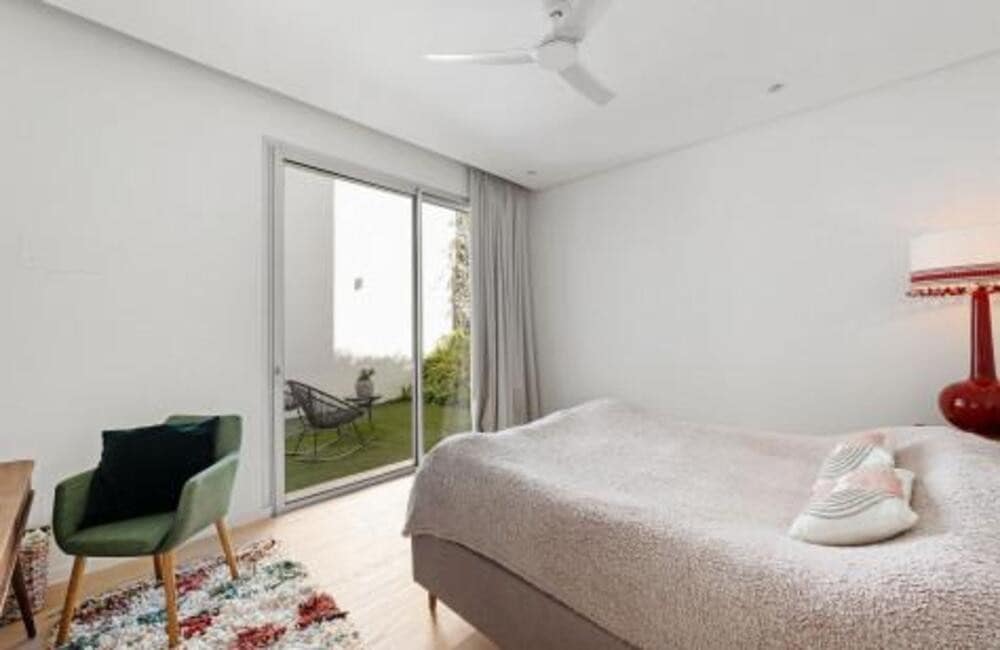 3 quarto Apartamento para venda em Benahavis com piscina garagem - 925 000 € (Ref: 9533035)