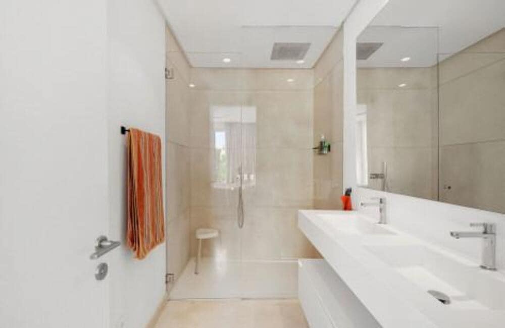 3 quarto Apartamento para venda em Benahavis com piscina garagem - 925 000 € (Ref: 9533035)